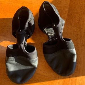 Capezio PP323 Pedini Femme Jazz Dance Shoe